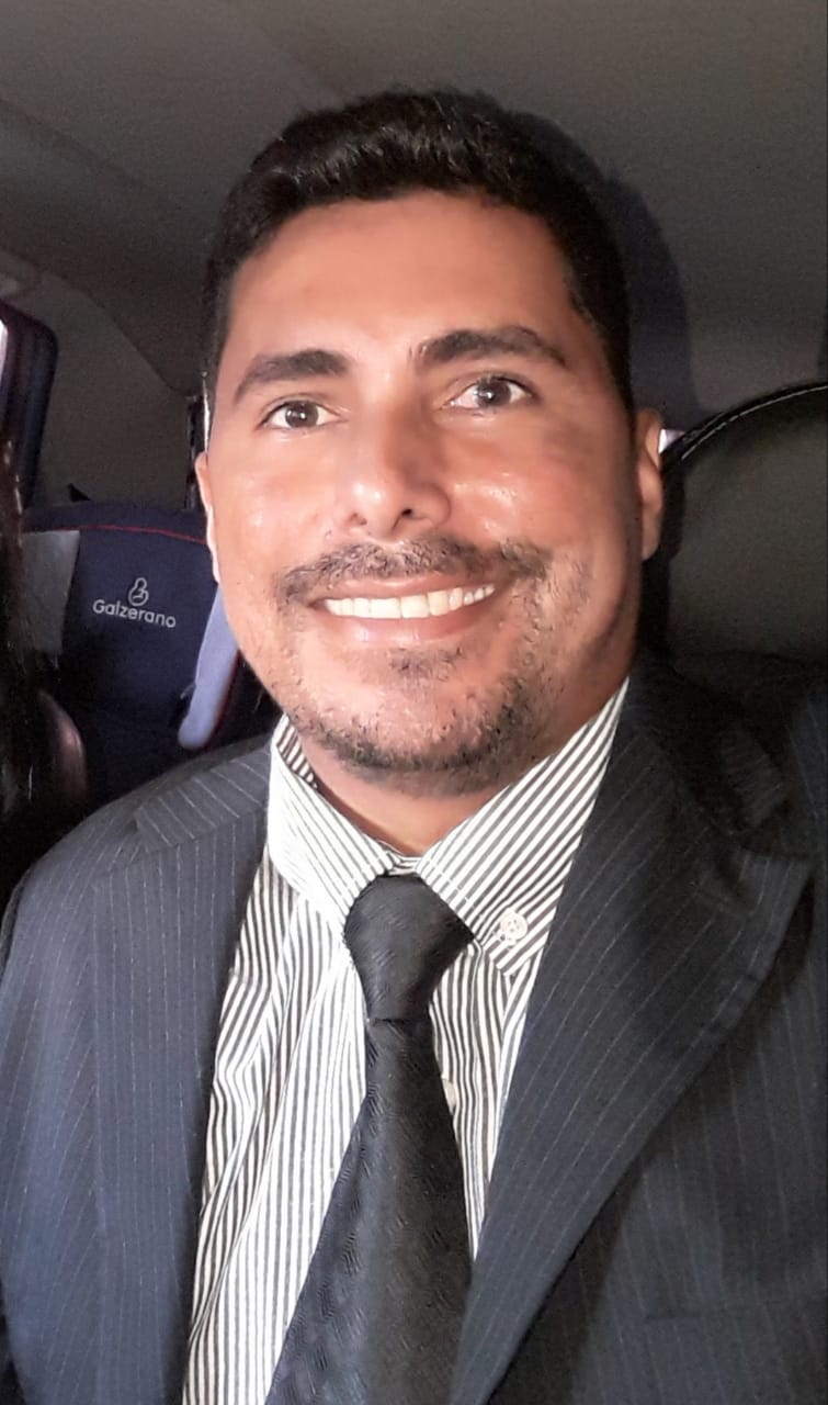 Dione Pereira Barros de Almeida