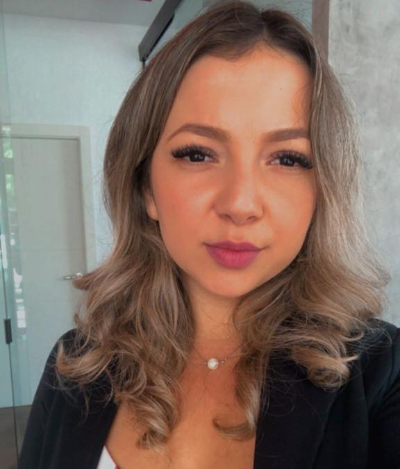 Eliandra Oliveira Martins